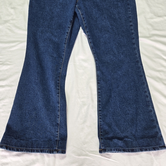 Tommy Hilfiger women's denim bootcut jeans size 16 slimming panels flattering - Picture 13 of 16